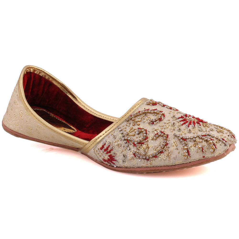 Men “DANE” Traditional Punjabi Embroidered Leather Khussa